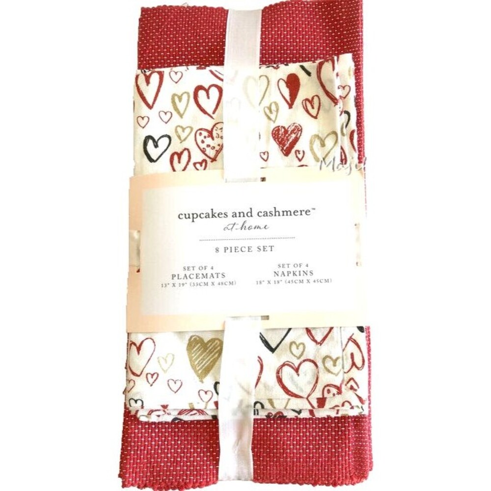 cupcakes and cashmere 4 Placemats and 4 Napkins Hearts Red Pink Gold